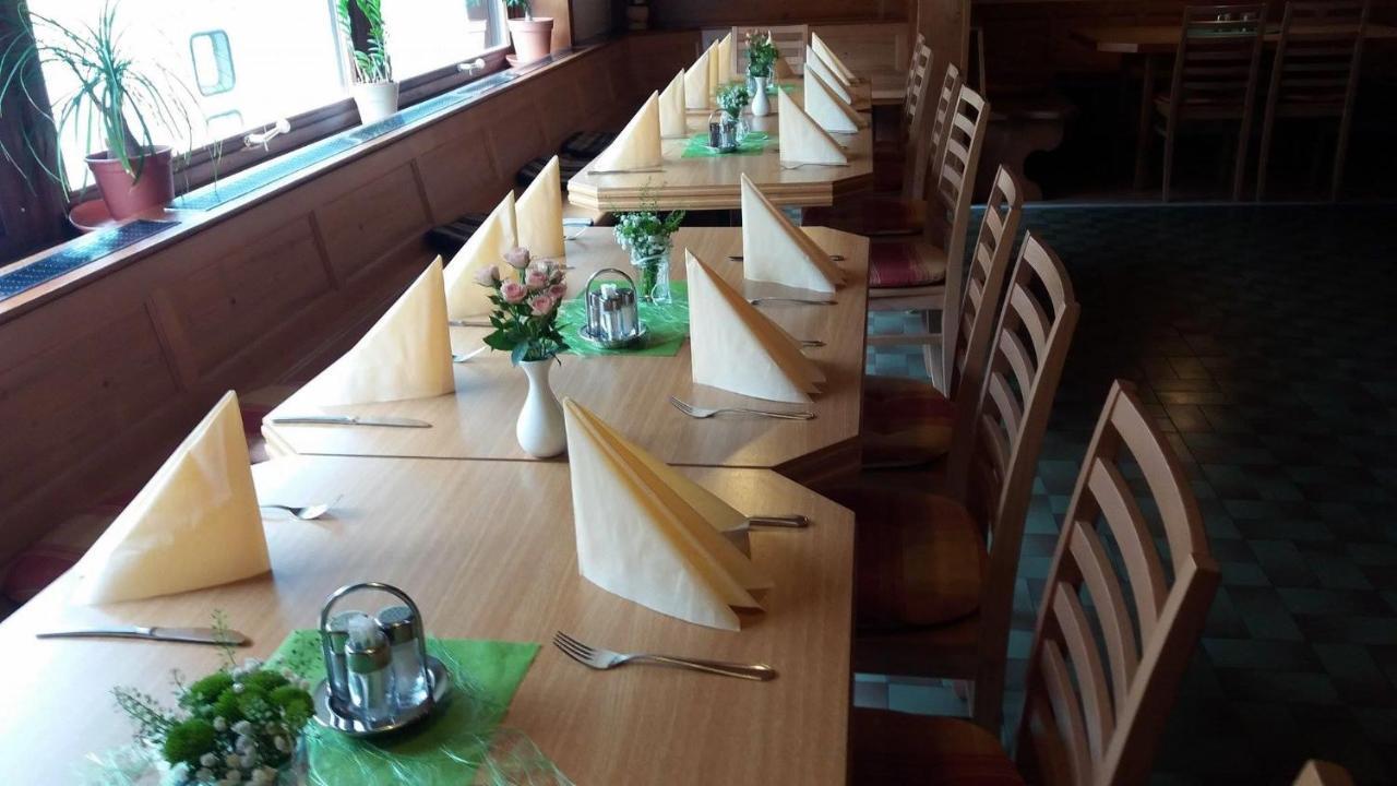 Gasthof Paluda - Pizzeria Dalaas Buitenkant foto